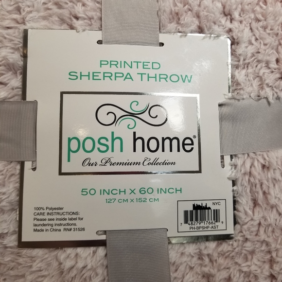 Posh Home Sherpa Light Pink Blanket Throw 50 inches by 60 inches - Picture 3 of 3